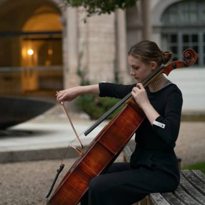 Cellolehrer Antonia Schwarz