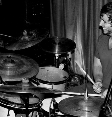 Schlagzeuglehrer Samir Al Heteilah