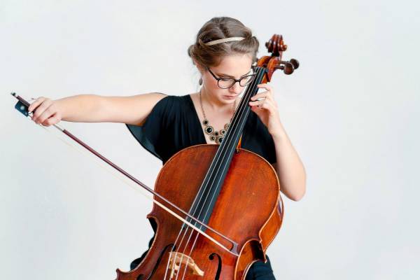 Cellolehrer Maria Lechner