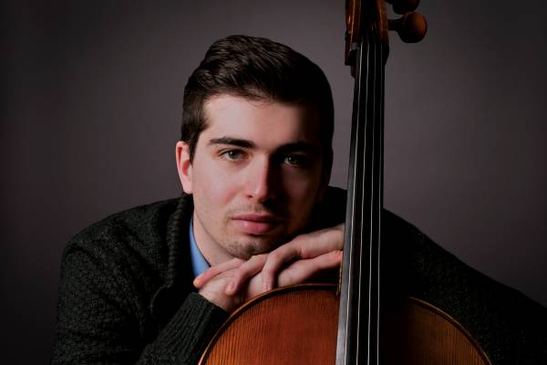 Musiklehrer Tobias Schneider