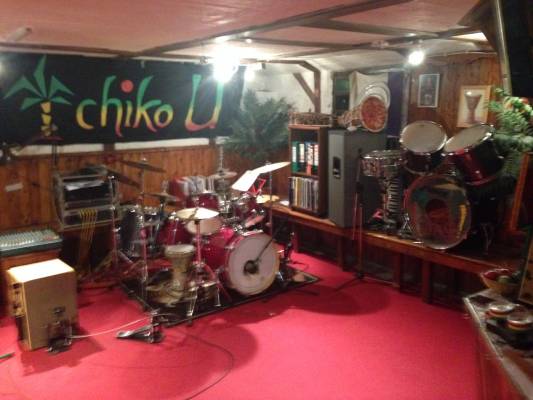 Percussionlehrer Chiko U ritmo & sonido