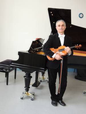 Violine/Geigelehrer Lev Guzman