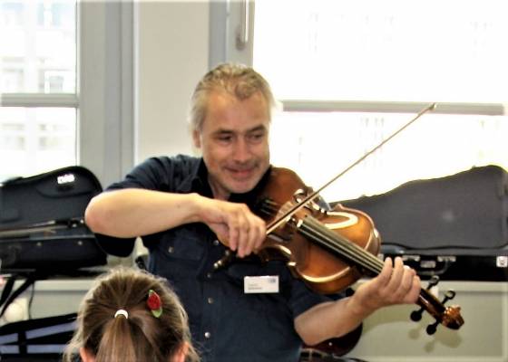 Musiklehrer Stefan Glöckler